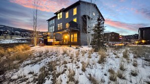 Unclassified image, 3 of 92, button - Fall Mountain Retreat•Hot Tub•BBQ•Community Amenities•Uinta Foothill Views (Heber City)