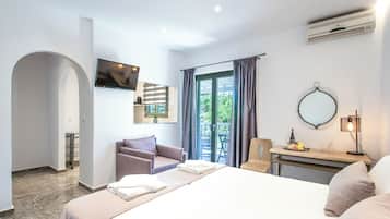 Studio Artemis | Peti besi dalam bilik, katil bayi/kot (percuma), Wi-fi percuma