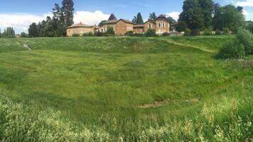 Enceinte de lâhĂ©bergement