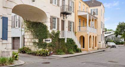 Enjoy Park Circle's Best | Charming Little Mixson