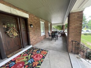 Outdoor dining - Lg Historic. 2 bulk MSU. Hammond. OTC. Downtown close (Springfield)