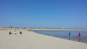 On the beach - Oceanfront Suite overlooking Cape Cod Bay - step off your patio onto the beach! (Provincetown)