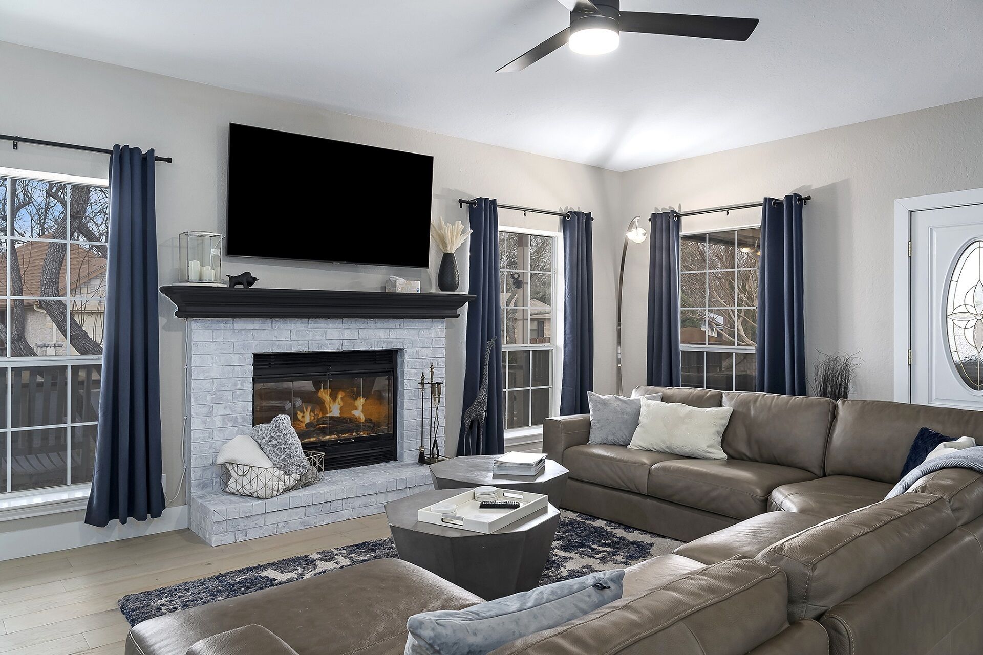 TV connectée, cheminée