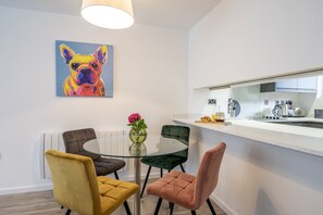 Dining - City Walls Sanctuary - 5 -  a family break that sleeps 4 guests  in 2 bedrooms (York)