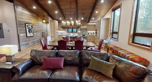 Smart TV, offices - Yellowstone-30 MIN | Near Big Springs | Sleeps 10 (Island Park)