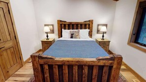 4 chambres, fer et planche à repasser, lit parapluie, Wi-Fi gratuit