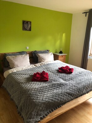1 Schlafzimmer, Bügeleisen/Bügelbrett, kostenloses WLAN, Bettwäsche