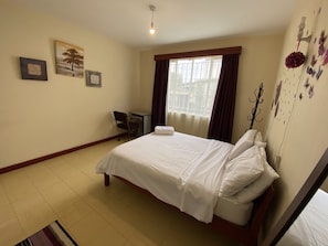 1 室のベッドルーム、WiFi