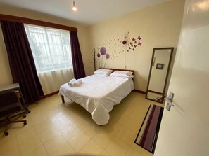 1 bedroom, WiFi - Quite Apartment Close to Everything! (Nairobi)