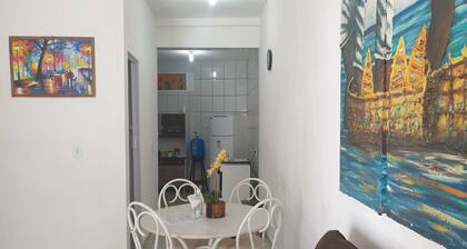 Linda Casinha a 500 Metros da Praia!