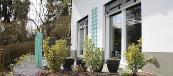 New Moselle holiday home Greene Knubbe, detached, quiet, on a sunny slope