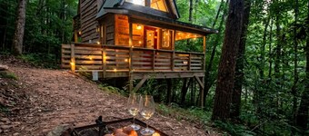 Firefly Bend Treehouse - View of the National Forest from Your Bed