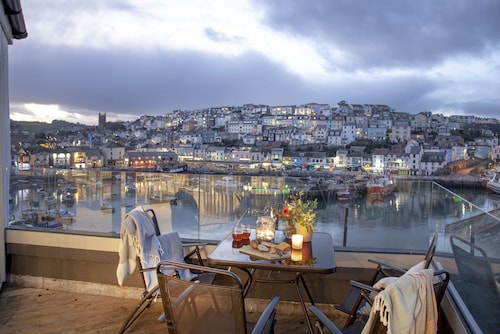 Harbour Views, Wi-Fi, Parking