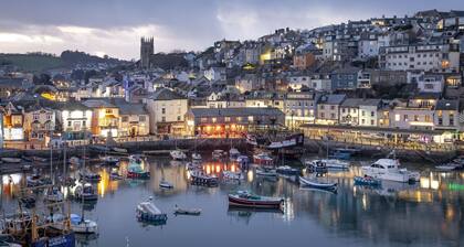 Kings Quay - a house that sleeps 6 guests in 3 bedrooms
