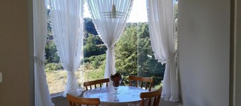 Venha Descansar nas Montanhas em Campos do Jordão! Chalé 1