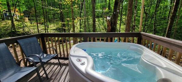 Bain à remous extérieur