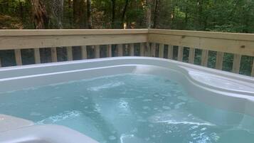 Bain à remous extérieur