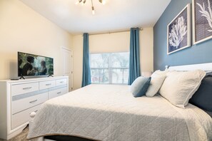 4 bedrooms, iron/ironing board, WiFi, bed sheets