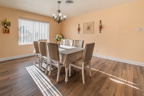 Dining - Amazing Huge House with Pool and Hot Tub near The Strip and Convention Center! (Las Vegas)
