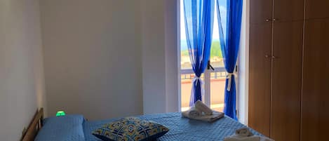 2 bedrooms, bed sheets