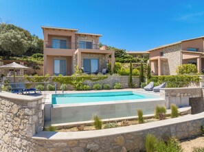 Pool - 31 Blue Villas - Sky Blue Infinity Pool and BBQ Area (Lefkada)
