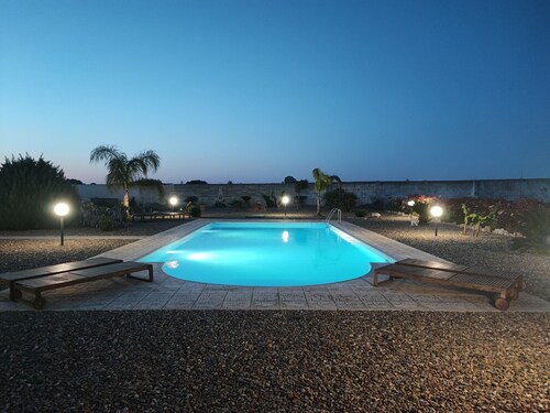 Villa Marinezzi - private pool-24/7 assistance