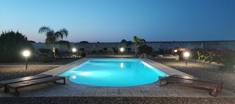 Villa Marinezzi - private pool-24/7 assistance