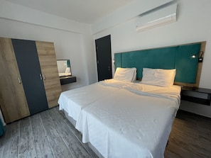 5 chambres, Wi-Fi gratuit, draps fournis