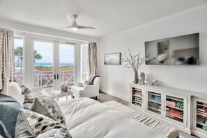 4 bedrooms, desk, iron/ironing board, travel cot - Direct Beach/Pool Access from Watersound Condo - Comp Bikes, Boards, Beach Gear! (Watersound)