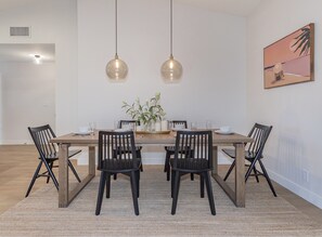 Dining - Beautiful Home w/Sparkling Swimming Pool, 4 Miles To The Strip, Pet Friendly!  (Las Vegas)