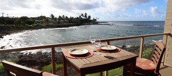 Ocean Front Condo with AC, enjoy the ocean from your own private lanai.