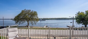 Experience Princeton charm on the Mississippi River