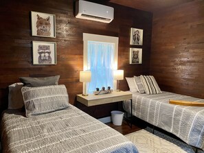 3 chambres, fer et planche à repasser, Wi-Fi gratuit, draps fournis