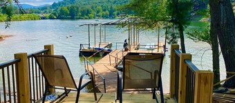 🍂 Lake Chatuge Waterfront Farmhouse – Hiawassee, GA Leaf Season Retreat