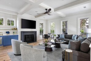 TV, fireplace, books, stereo - Bunk Room, Separate Guest Cottage & Courtyard w/Fire pit (Bluffton)