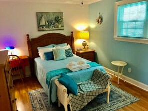 2 bedrooms, iron/ironing board, free WiFi, bed sheets - Wide Oaks Flat- RN, Relocation, Seasonal, Central and safe (Metairie)