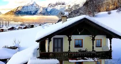 Tyrolean chalet with south-facing terrace