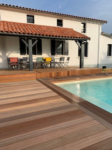 Grand Gite Familial Avec Piscine Proche PUY DU FOU