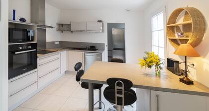 Maison Récente au Calme Proche de Toutes Commodités, à 2 km de la Plage