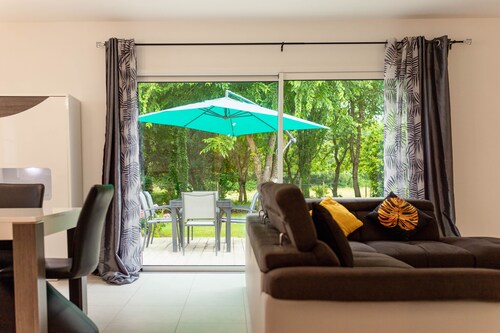 Maison Récente au Calme Proche de Toutes Commodités, à 2 km de la Plage