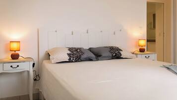 3 chambres, fer et planche Ă repasser, Wi-Fi gratuit, draps fournis