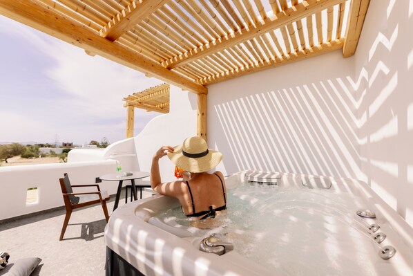 Suite Studio Premium, 1 très grand lit | Literie de qualité supérieure, couette en duvet d'oie, surmatelas