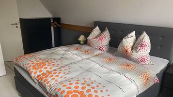 2 Schlafzimmer, kostenloses WLAN, BettwÀsche