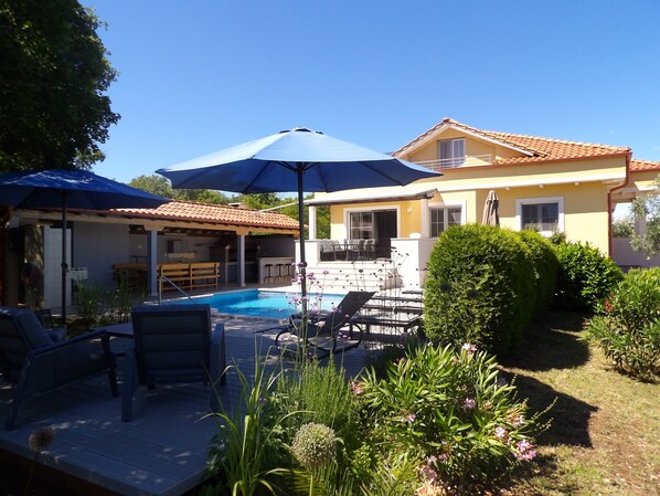 Piscine extérieure