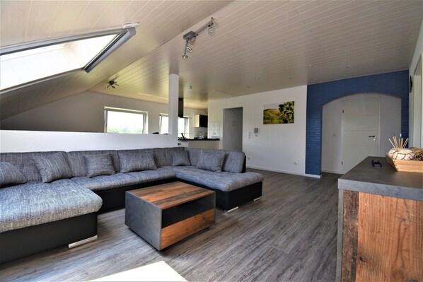 TV - Fewo 4 - Erpolzheim (Erpolzheim)