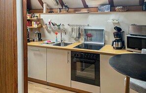 Kühlschrank, Herdplatte, Geschirrspüler