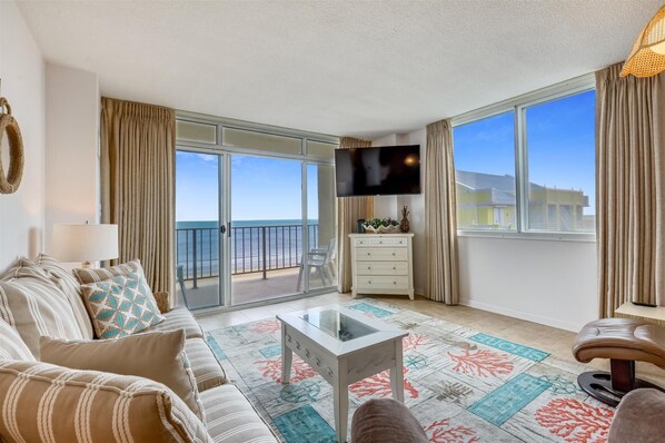 TV - XPLORIE ACTIVITIES & LINENS INCLUDED*! Great views from this 2BR oceanfront condo with an outoor pool! (Ocean City)