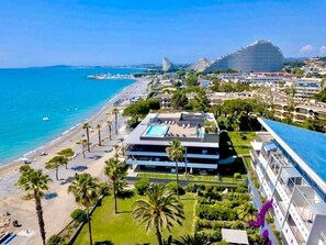 Exterior - Haven of peace with infinity pool overlooking the sea (Villeneuve-Loubet)