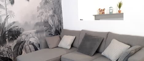 テレビ、書斎 / ワークスペース