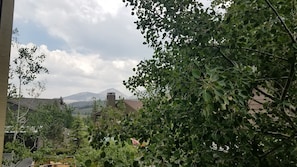Vue depuis lâhĂ©bergement
